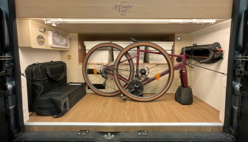 aménagement fourgon sur-mesure ardeche auvergne rhone alpes ducato boxer jumper l4h2 soute vélo