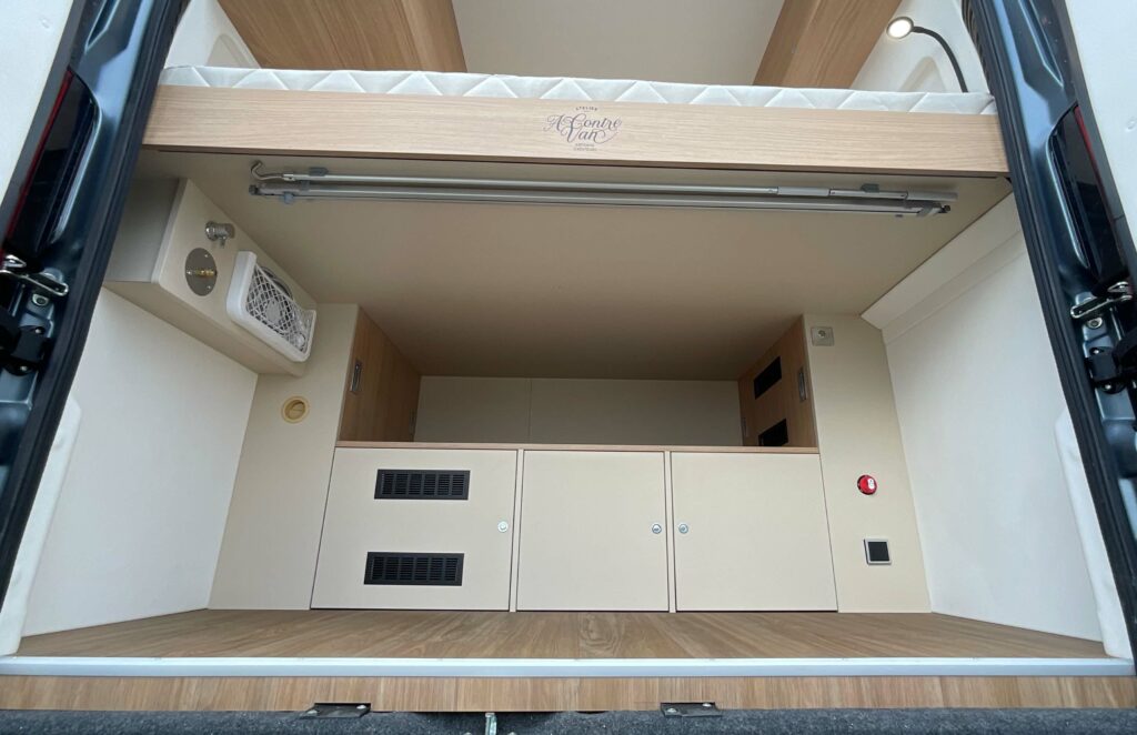 aménagement fourgon sur-mesure ardeche auvergne rhone alpes ducato boxer jumper l4h2 soute vélo